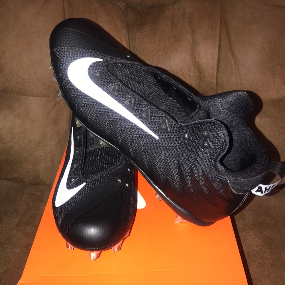 Nike Alpha Menace mid top cleats